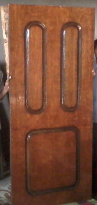 MOLDED FRONT DOOR: SUPERIOR TEAK DESIGN